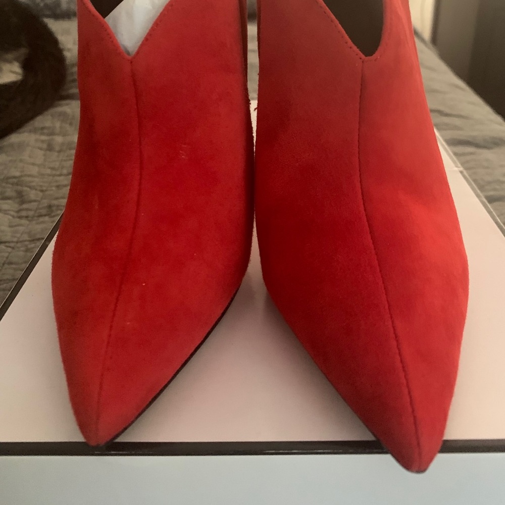 Red booties - Picture 2 of 6